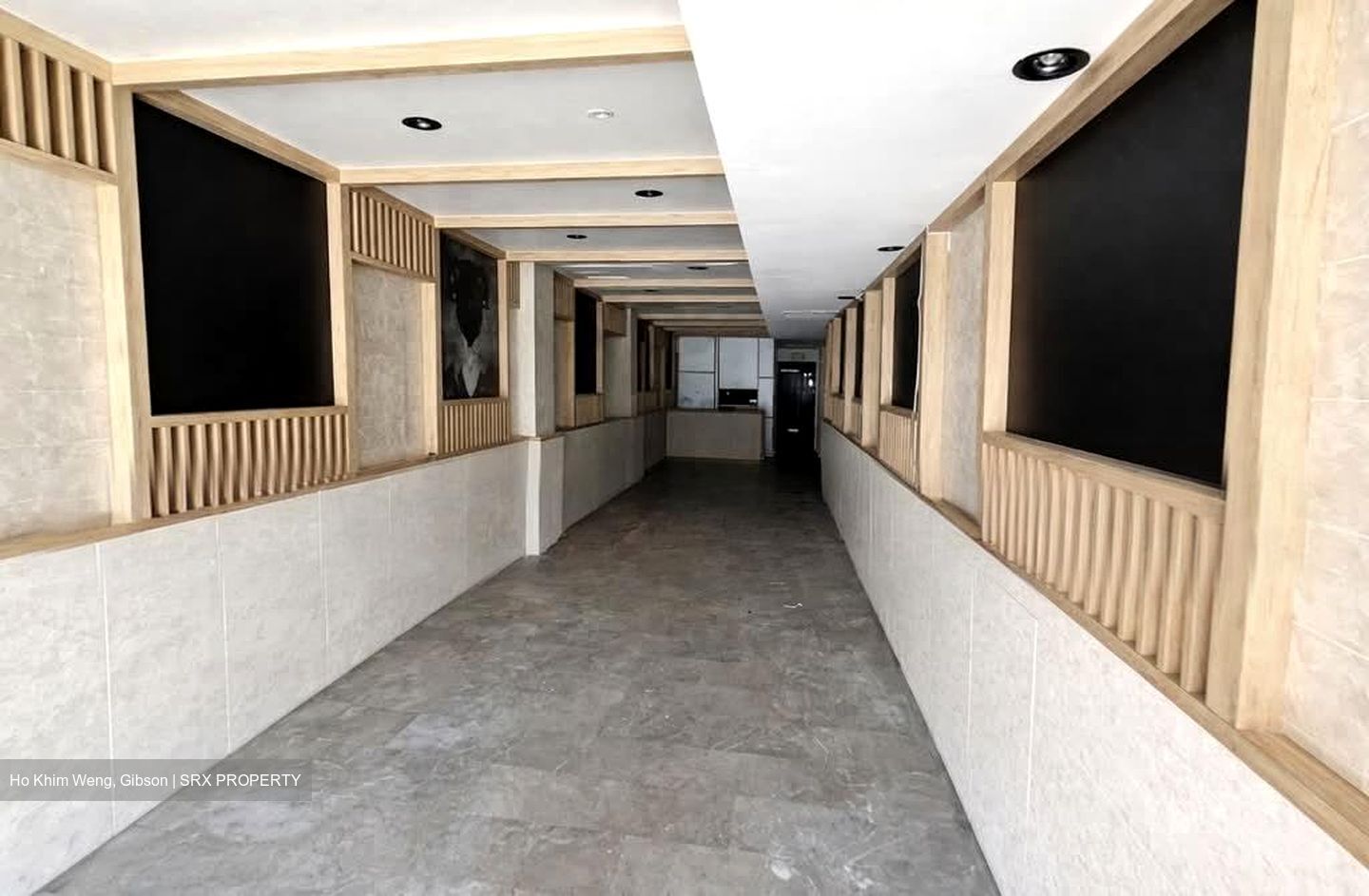 North Bridge Road (D7), Retail #546033451
